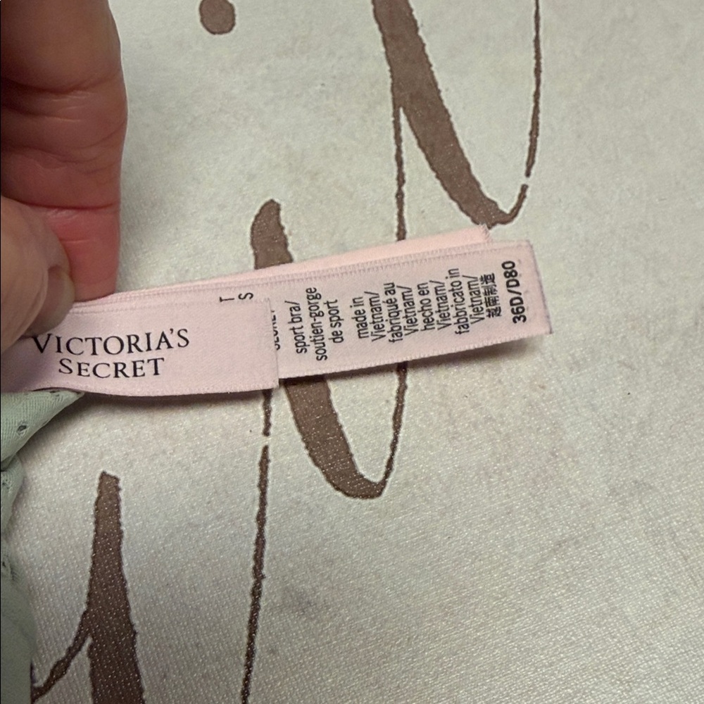 Victoria's Secret Light Sage Green Padded Sports Bra - Picture 3 of 4